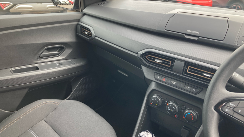 Dacia Sandero Stepway 1.0 TCe Essential 5dr Petrol Hatchback